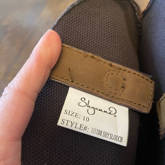 Shyanne Shy slouch cowboy boots - Picture 9 of 15